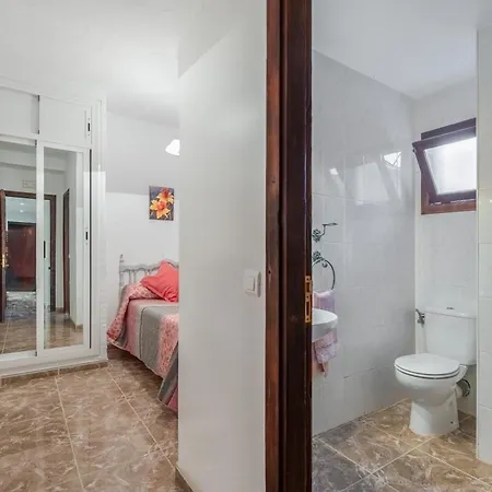 El Abuelo Guest house *