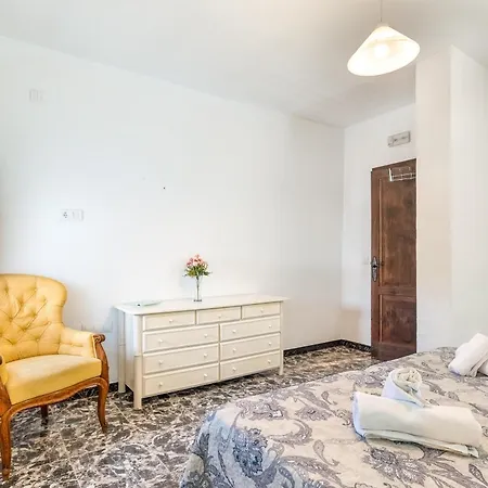 El Abuelo Guest house